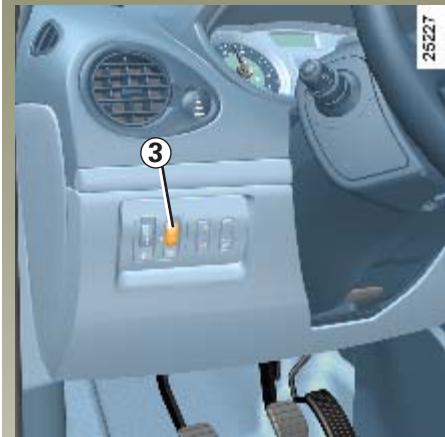RENAULT CLIO 2 2005 - ÉCLAIRAGES ET SIGNALISATIONS EXTÉRIEURS - 3