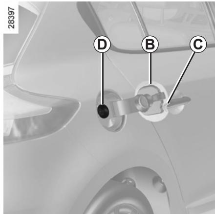 RENAULT FLUENCE 2011 - Version quatre portes - 1