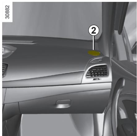 RENAULT FLUENCE 2011 - Emplacement radio 1 - 1