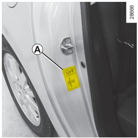 RENAULT FLUENCE 2011 - Plaques d'identification vehicule - 1