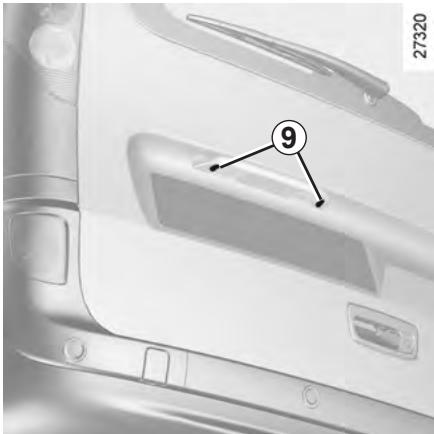 RENAULT KANGOO 2 2011 - FEUX ARRÈRE : remplacement des lampes (3/3) - 1