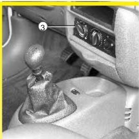 RENAULT KANGOO 2002 - Dégivrage de la lunette arrêté - 1