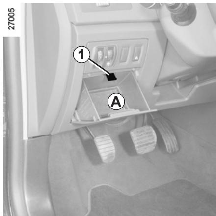 RENAULT LAGUNA 3 2011 - FUSIBLES (1/2) - 1