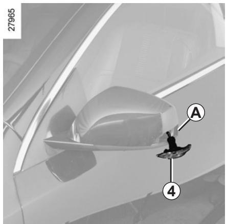 RENAULT LAGUNA 3 COUPE - FEUX ARRÈRE ET LATERAUX : remplacement des lampes - 4
