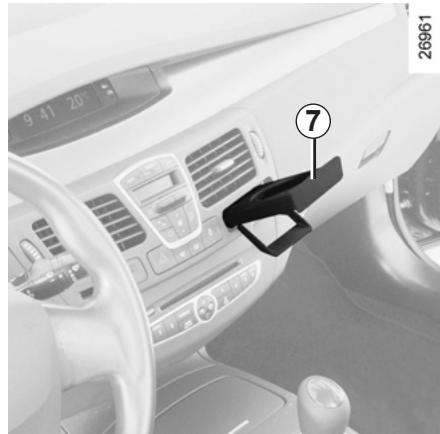 RENAULT LAGUNA 3 COUPE - Boîte à gants - 1