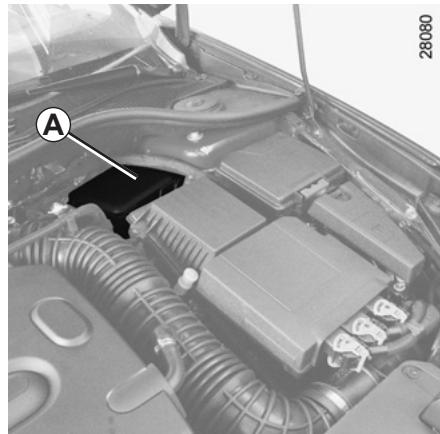 RENAULT LAGUNA 3 COUPE - Affectation des fusibles (la présence des fusibles dépend du niveau d'équipement du véhicule) - 1