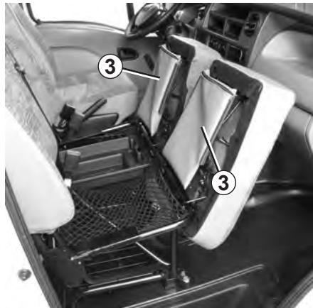 RENAULT MASTER 3 FOURGON 2007 - RANGEMENTS DANS L'HABITACLE (suite) - 2