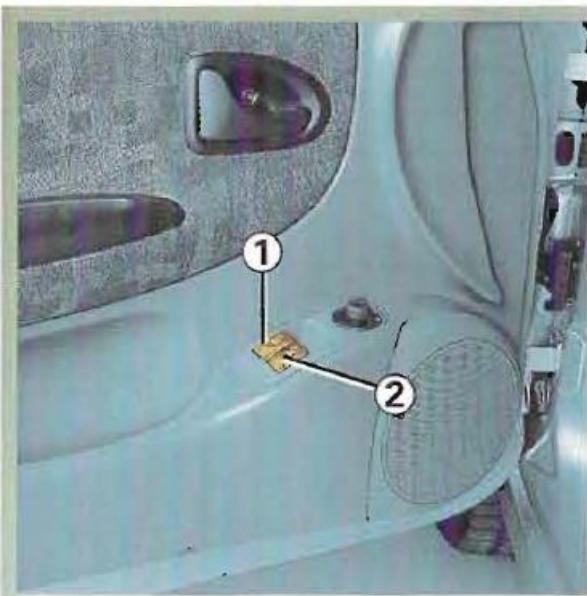 RENAULT MEGANE 1 - LEVE-VITRES - 1