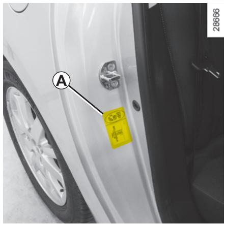 RENAULT MEGANE 3 2010 - PLAQUES D'IDENTIFICATION VEHICULE - 1