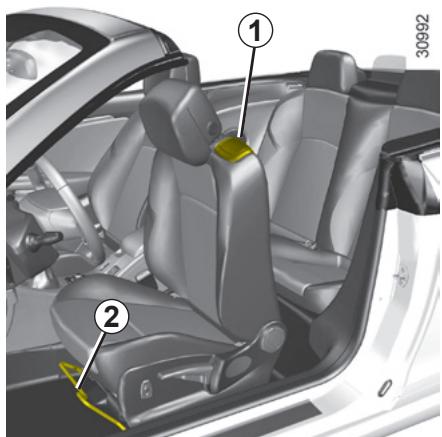 RENAULT MEGANE 3 CC - ACCÈS AUX PLACES ARRIÈRE - 1