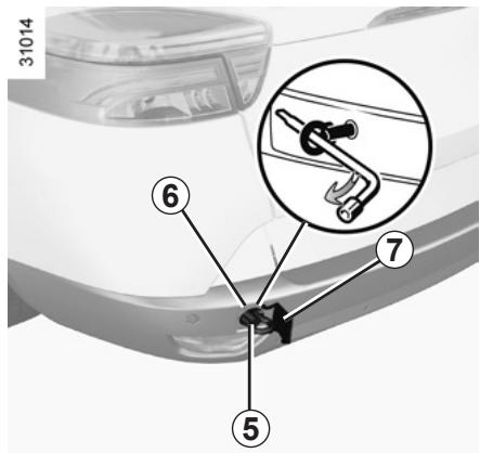 RENAULT MEGANE 3 CC - Utilisez exclusivement les points de remorquage avant 3 et arrière 6. - 2