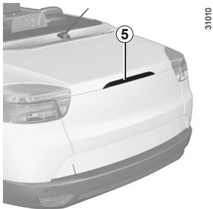 RENAULT MEGANE 3 CC - FEUX ARRIÈRE ET LATÉRAUX : remplacement des lampes (2/2) - 1