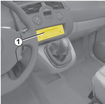 RENAULT SCENIC 2 2008 - PRÉ-ÉQUIPEMENT RADIO - 1