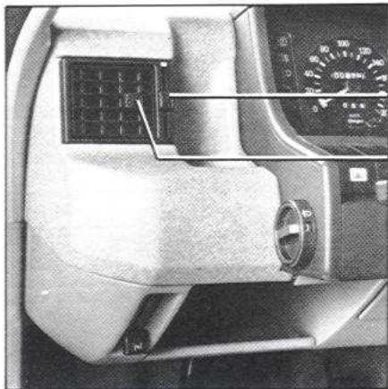 RENAULT SUPER 5 - Dégivrage-désembUAGE du pare-brise - 1