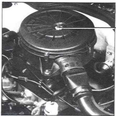 RENAULT SUPER 5 - Remplacement de I'element filtrant - 1