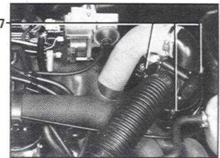 RENAULT SUPER 5 - Remplacement de I'element filtrant - 1
