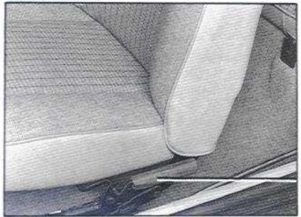 RENAULT SUPER 5 - Pour incliner le dossier - 1