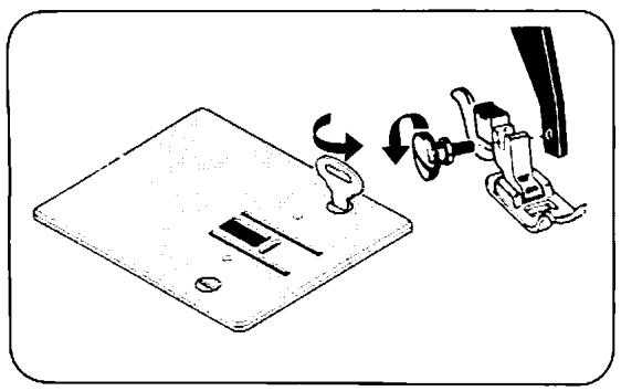 TOSHIBA 4070 - Pour enlever le support de PIED de BICHE - 3