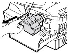 TOSHIBA E-STUDIO150 - Sortez la cartouche de toner tout en appuyant sur le levier de dégagement. - 1