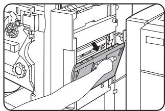 SHARP DM-3551 - Misfeed in the saddle stitch finisher - 8