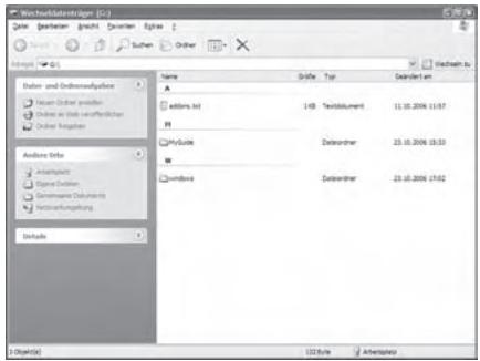 SILVERCREST MYGUIDE 3100 - Insertion de la carte SD - 1
