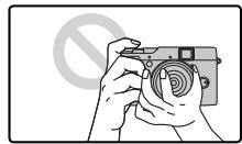 FUJIFILM PREMIUM X20 - Comment tenir l'appareil photo - 2