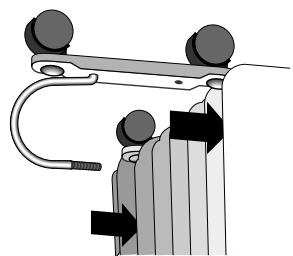 DELONGHI 2507T - FITTING THE WHEELS - 2