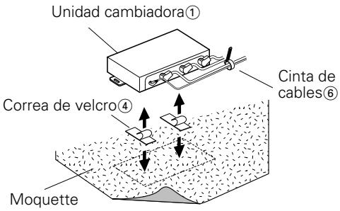 KENWOOD KCA-S210A - Instalacion de la unidad cambiadora sobre la alfombra bajo de uno de los asientos - 1