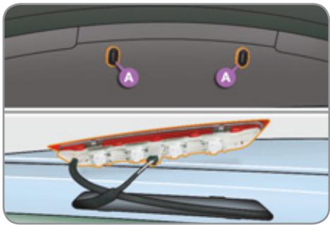 CITROEN C3 2 - Changement du troisième feu de stop (4 lampes W5W) - 1
