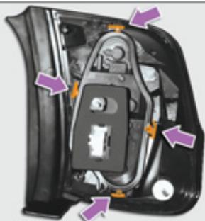 CITROEN C3 2 - Changement des feux - 2