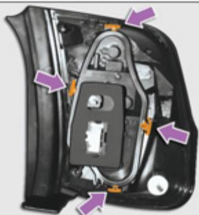 CITROEN C3 2 2011 - Changement des feux - 2