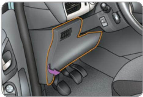 CITROEN C3 2 2011 - Changement d'un fusible - 1