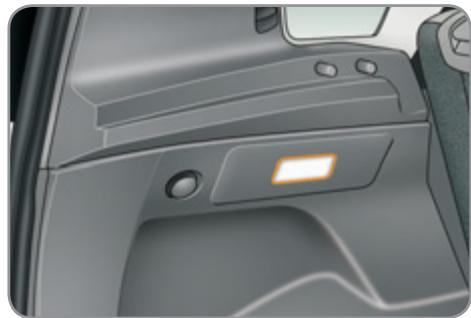 CITROEN C3 PICASSO 2012 - ÉCLAIRAGE DE COFFRE - 1