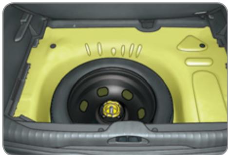 CITROEN C3 PICASSO 2012 - Accès à la roue de secours - 1