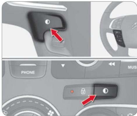 CITROEN C4 2 2011 - Black panel (écran noir) - 1