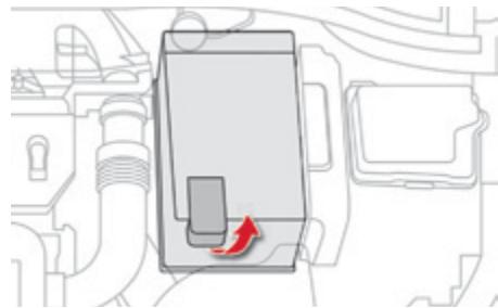 CITROEN C4 CACTUS 2014 - Accès à la batterie - 1