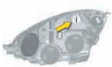 CITROEN C4 PICASSO 2009 - Changement des feu desposition - 1
