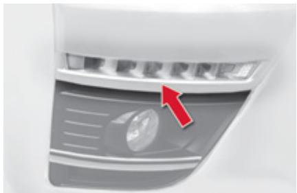 CITROEN C4 PICASSO 2010 - Changement des feuux diurnes / de position (diodes) - 1