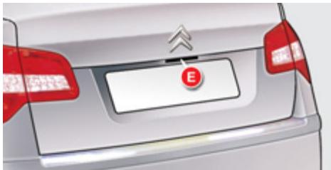 CITROEN C5 2 2010 - Ouverture du coffre - 1