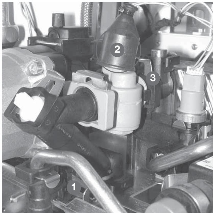 SAUNIER DUVAL ISOSPLIT F 30 E H-MOD - Dépose du détecteur de début - 1
