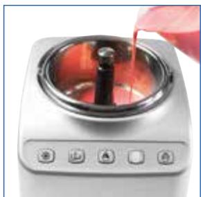MAGIMIX 11680 GELATO EXPERT - Switching on/off - 2