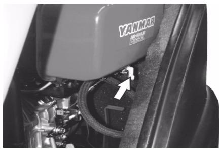 KARCHER KM 100 100 R D - Apertura del rubinetto del carburante - 1