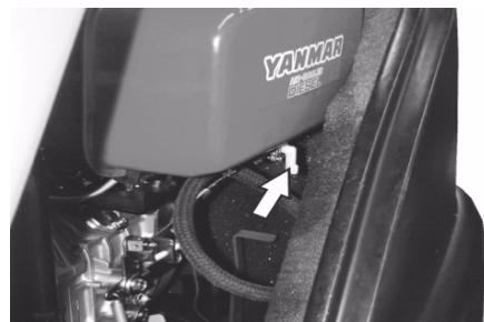 KARCHER KM 100 100 R D - Ouverture du robinet de carburant - 1