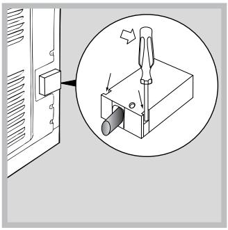HOTPOINT FZ 962 C.2 IX/HA - Montaje del cable de alimentación eléctrica - 1