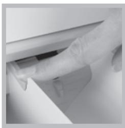 HOTPOINT AMXXL 129 - Cleaning the dispenser drawer and compartments - 1