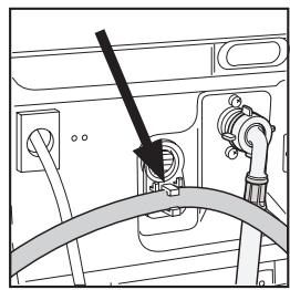 HOTPOINT AT50 - Raccordement du tuyau de vidange - 1