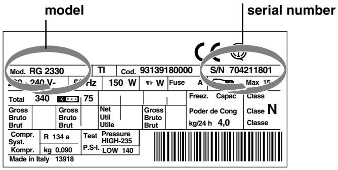 Model, serial number, Mod. RG 2330, TI Cod. 93139180000 S/N 704211801, 240 - 240 V - 5 Hz/Hz 150 W, Fuse A Max 15, Total 340 75, Gross Bruto Brut Gross Bruto Brut Net Util Utilie Gross Bruto Brut Freez. Capac Poder de Cong kg/24 h 4.0, Class N Classe, Compr. R 134 a Test Pressure High-235, Syst. Kom…