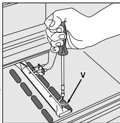 HOTPOINT CP 757 GT - Tenga un particular cuidado con los cables de las bucjas y con los tubos de los termopares. - 2