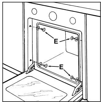 HOTPOINT FC 87 C.1/E - Bevestigen van de oven aan het kastje - 2