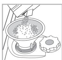 HOTPOINT LTF 11S112 EU - Measuring out the refined salt - 1